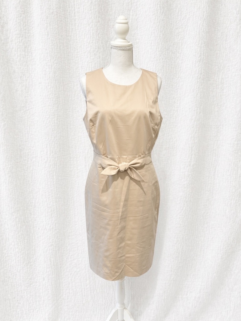 Ann Taylor Beige Sleeveless Tie-Waist Midi Dress